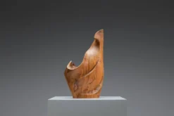 Forme sculpturale en chêne solide