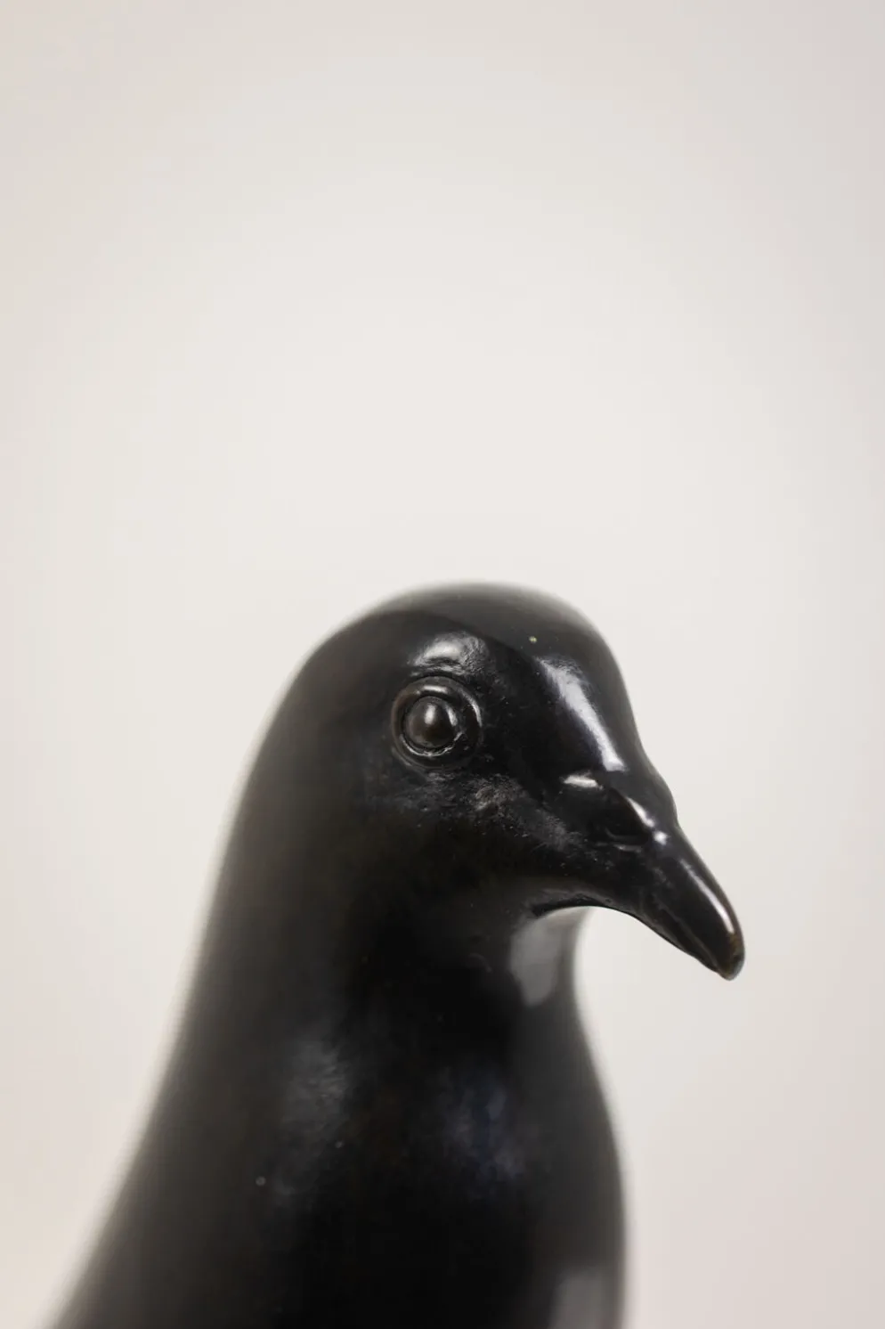 François Pompon, pigeon, sculpture en bronze. Tirage de 2006