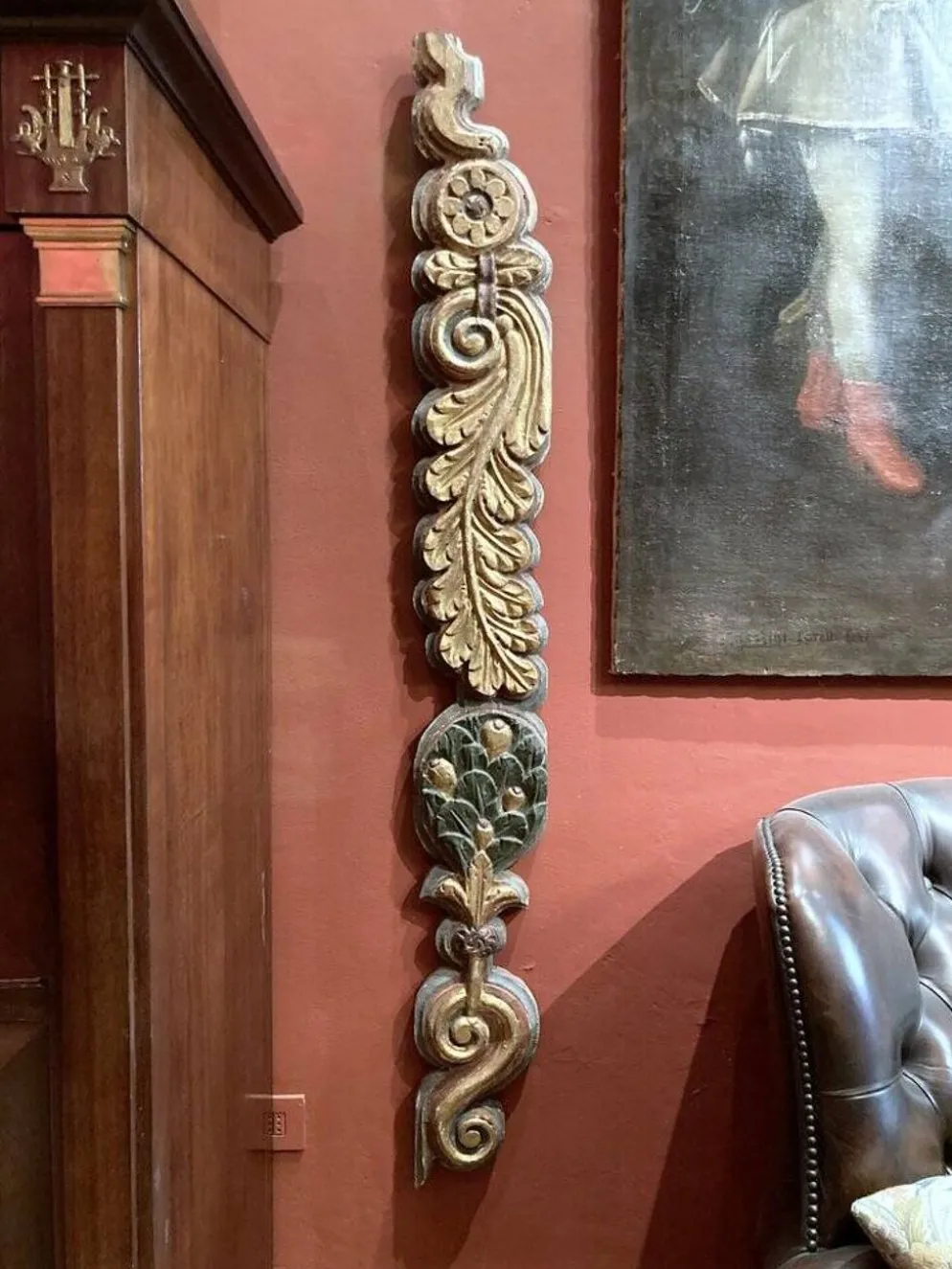Frises de pilastre en bois sculpté polychrome italien du XVIIIe siècle, ensemble de 2