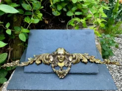 Fronton en bronze cariatide Art Nouveau