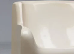 Fuateuil Solar de Carlo Bartoli en fibre de verre par Arflex