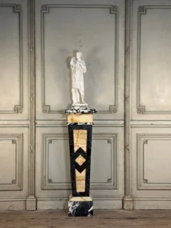 Gaine en marbre grand antique, onyx et gris saint Anne vers 1880
