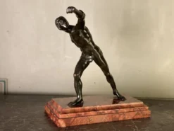 Gladiateur Borghese, bronze d’après l’antique sur socle de marbre