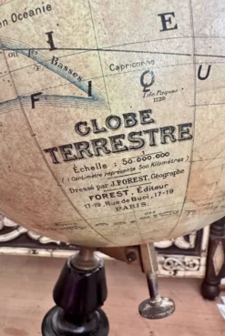 Globe antique Forest 1920