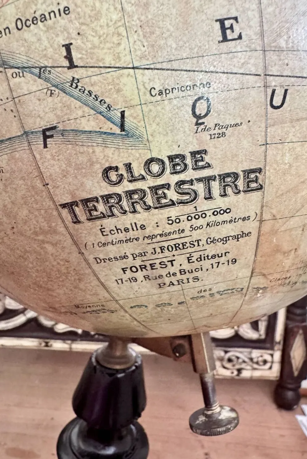 Globe antique Forest 1920
