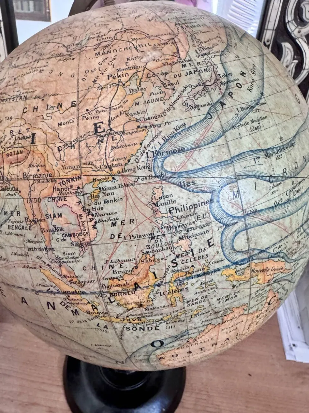Globe antique Forest 1920
