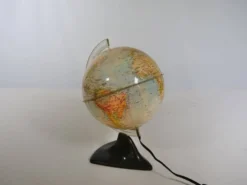 Globe illuminé de l'ère spatiale par Marco Polo pour Südwest Verlag, années 1970.