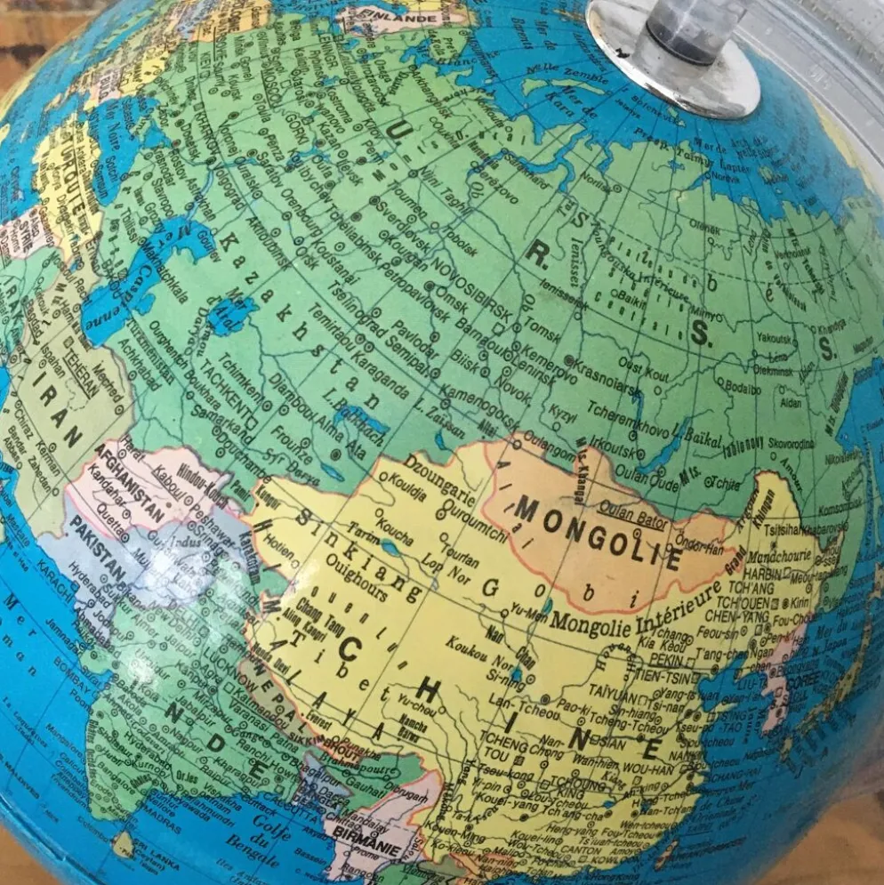 Globe terrestre années 80