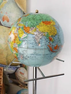Globe terrestre Girard et Barrère