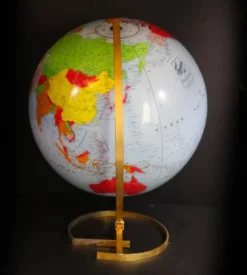 Globe terrestre gonflable vintage sur support, 1960, Taride Sevylor