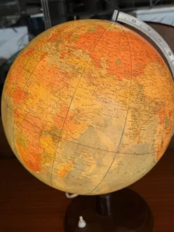 Globe terrestre lumineux de RÄTH en verre, bois et métal, Allemagne 1975