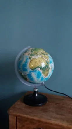 Globe terrestre lumineux Italie années 80