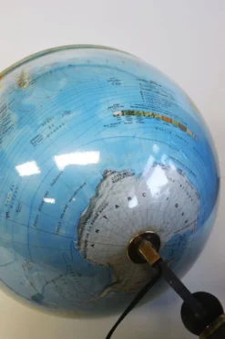 Globe terrestre lumineux 80's