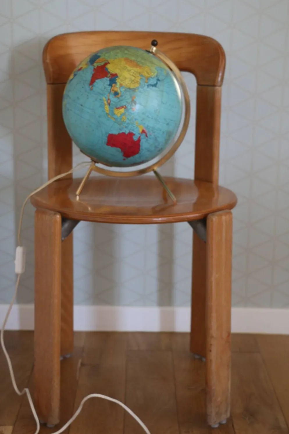 Globe terrestre lumineux TARIDE verre 1966