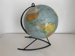 Globe terrestre, mappemonde Girard Barrère, 1960