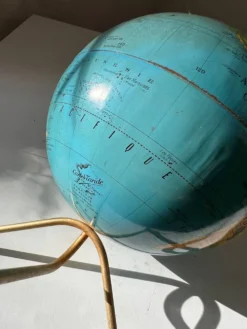 Globe terrestre mappemonde métal Cartes Tarides Paris vintage