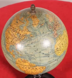 Globe terrestre par J.Forest Paris- 19° siècle