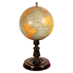 Globe terrestre par J.Forest Paris- 19° siècle