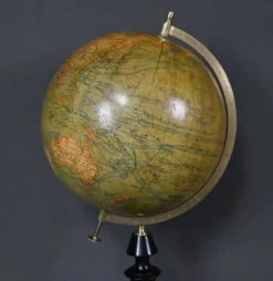 Globe terrestre signé J.Forest – Fin XIXe