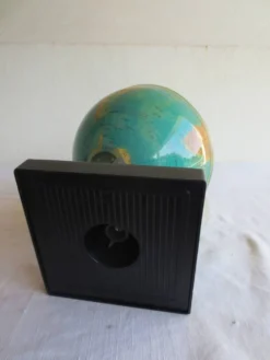 globe terrestre /socle plastic noir