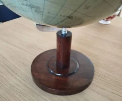 Globe terrestre vintage Columbus des années 50