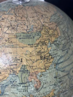 Globe vintage 1950 terrestre Girard et Barrère et Thomas - 33 cm