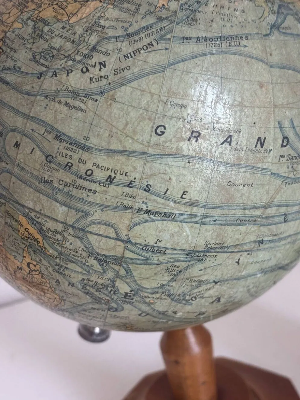 Globe vintage 1950 terrestre Girard et Barrère et Thomas - 33 cm