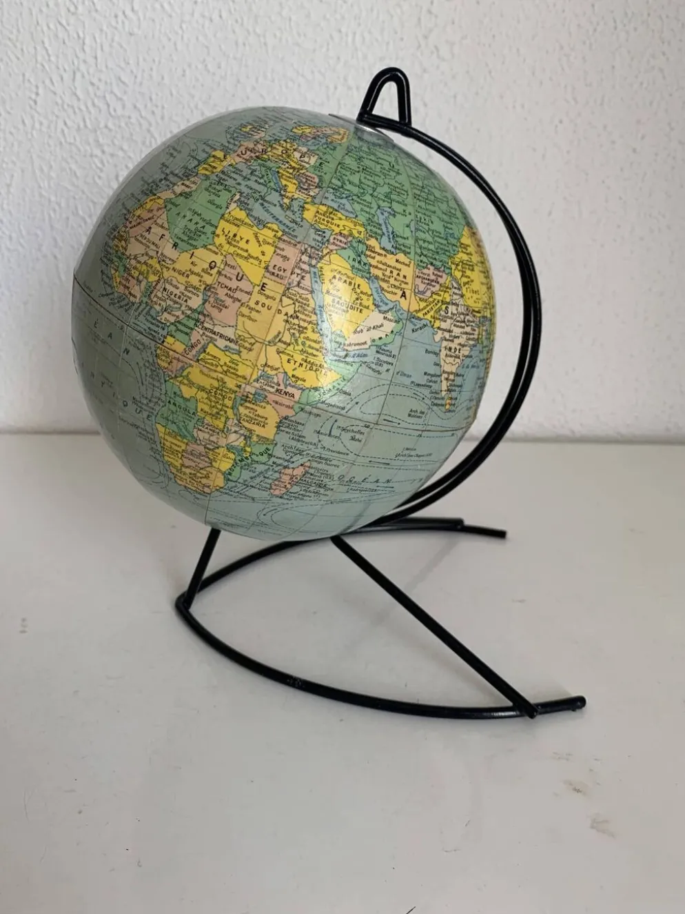 Globe vintage 1960 terrestre Girard Barrère mappemonde - 23 cm