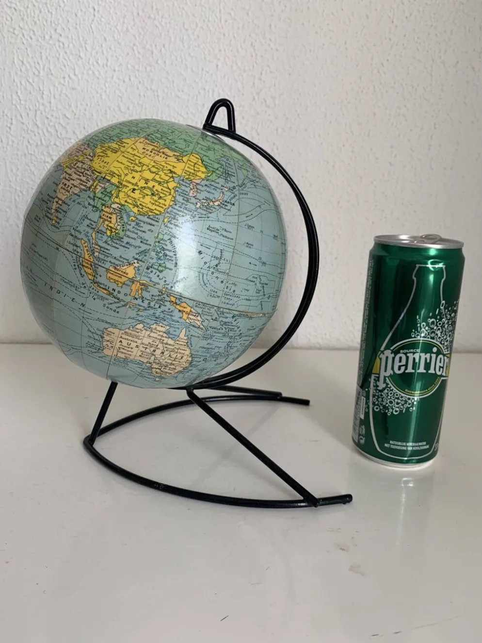 Globe vintage 1960 terrestre Girard Barrère mappemonde - 23 cm