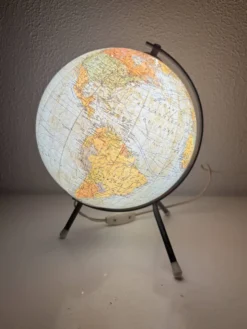 Globe vintage 1962 terrestre mappemonde verre tripode Taride - 28 cm
