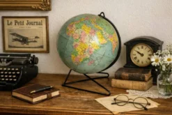 Globe vintage 1960 terrestre mappemonde Girard Barrère - 33 cm