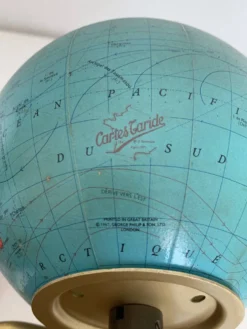 Globe vintage 1967 terrestre Taride tripode doré verre mappemonde - 22 cm