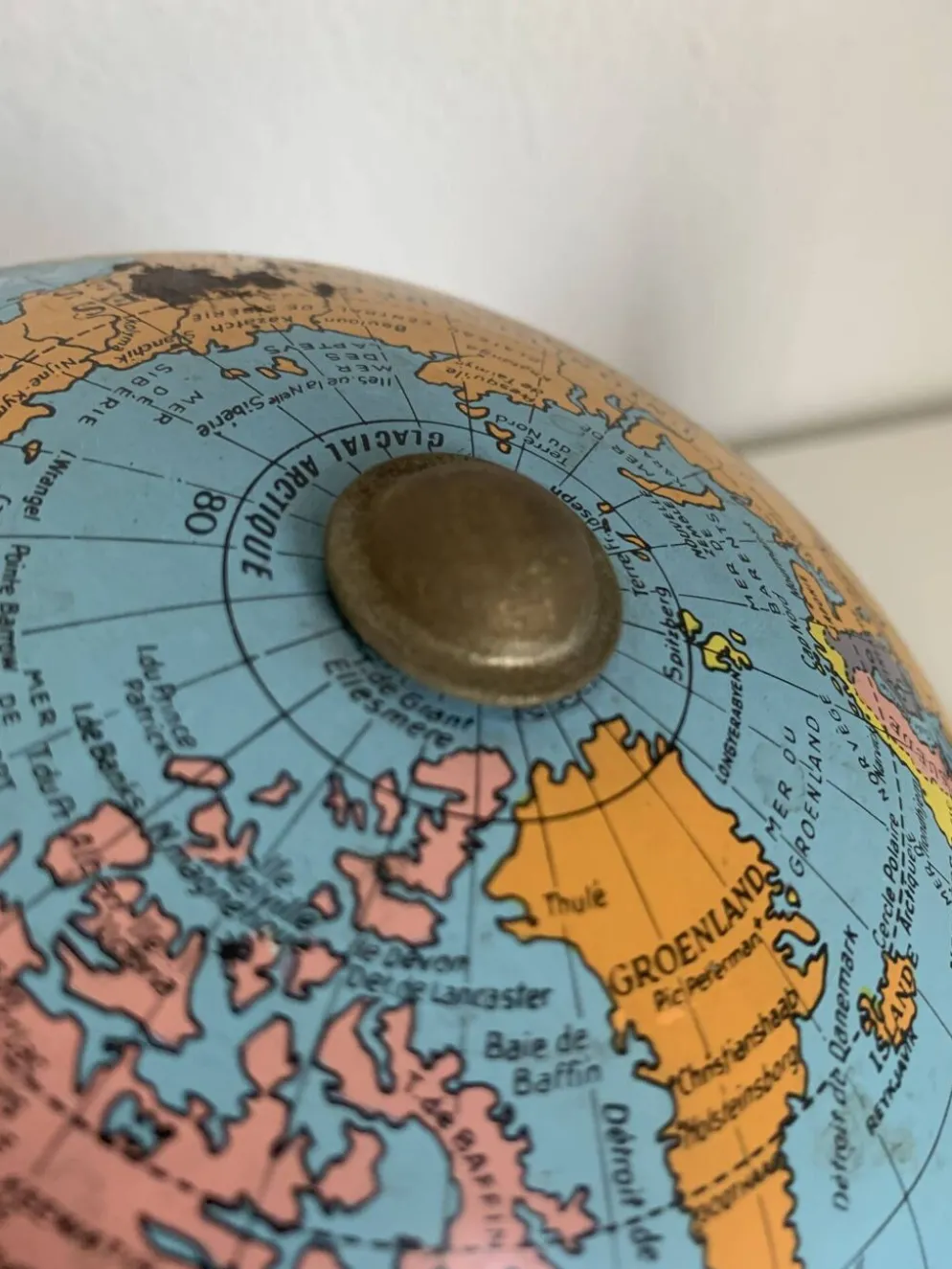 Globe vintage 1960 terrestre Taride tripode métal doré - 28 cm