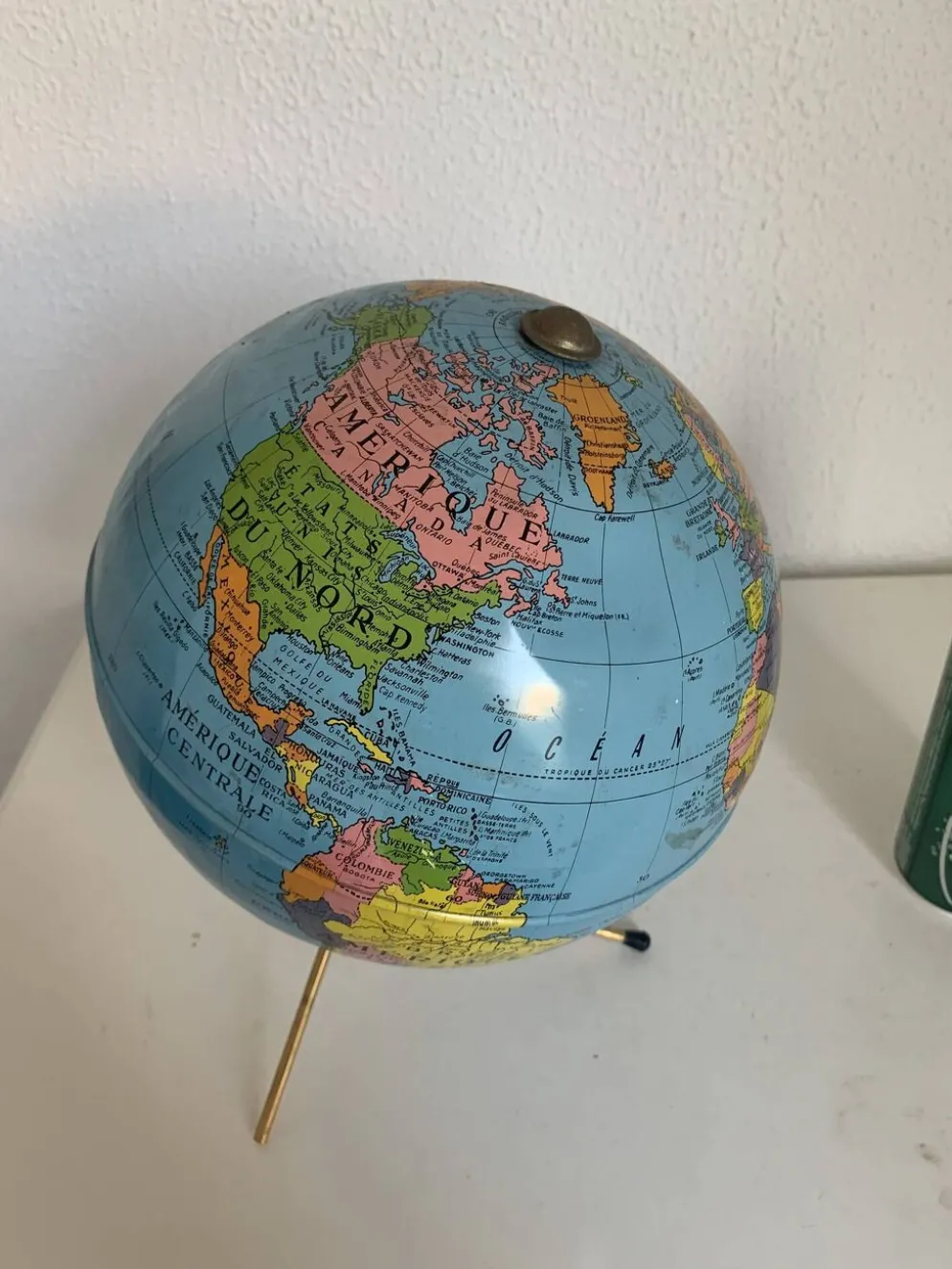 Globe vintage 1960 terrestre Taride tripode métal doré - 28 cm