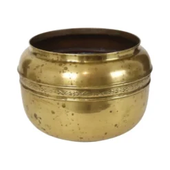 Grand cache-pot / jardinière en laiton repoussé français, 25 cm