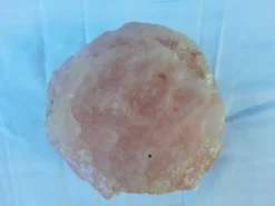 Grand cendrier / vide-poche en quartz rose massif de Madagascar