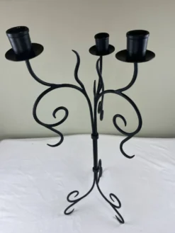 Grand chandelier en fer