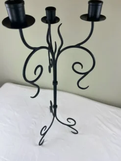 Grand chandelier en fer