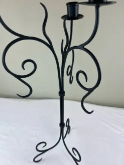 Grand chandelier en fer