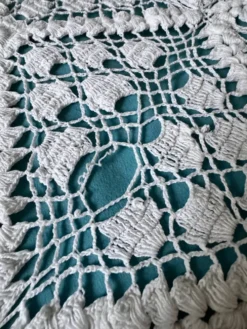 Grand dessus de lit vintage au crochet fait main