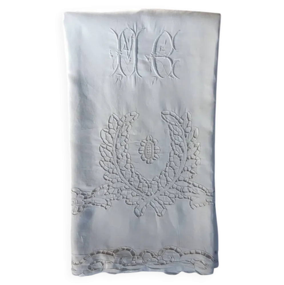 grand drap 2m25 x 3m, broderie Richelieu du 19ème, monogrammé MG