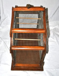 Grande cage à oiseau vintage en bois et grillage métal - Fabrication artisanale 1960