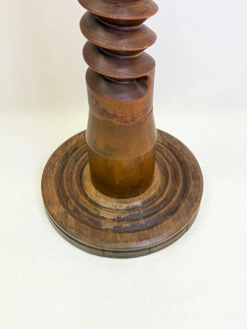 Grande colonne torsadée — 1940–1970