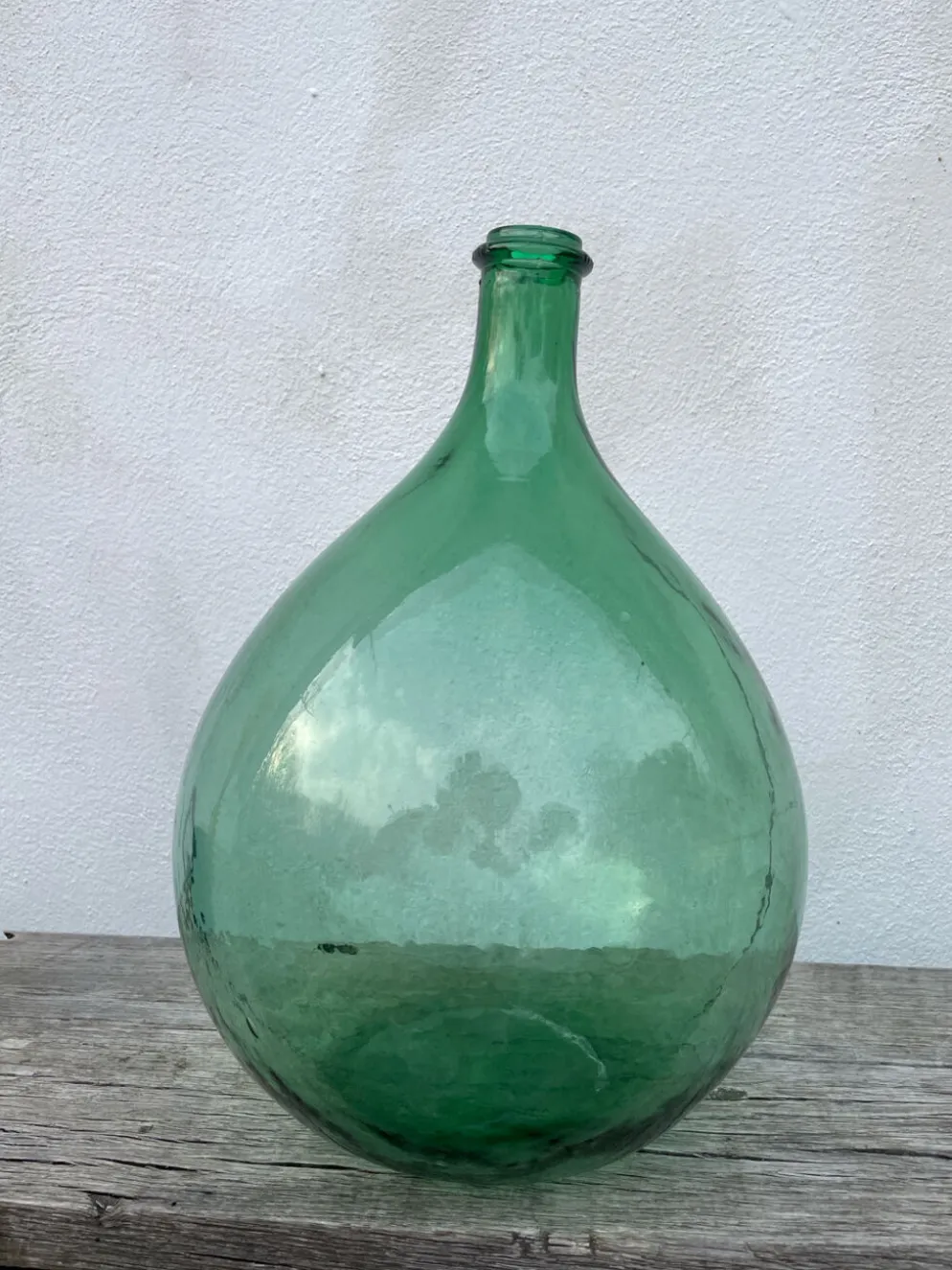 Grande dame Jeanne en verre vert