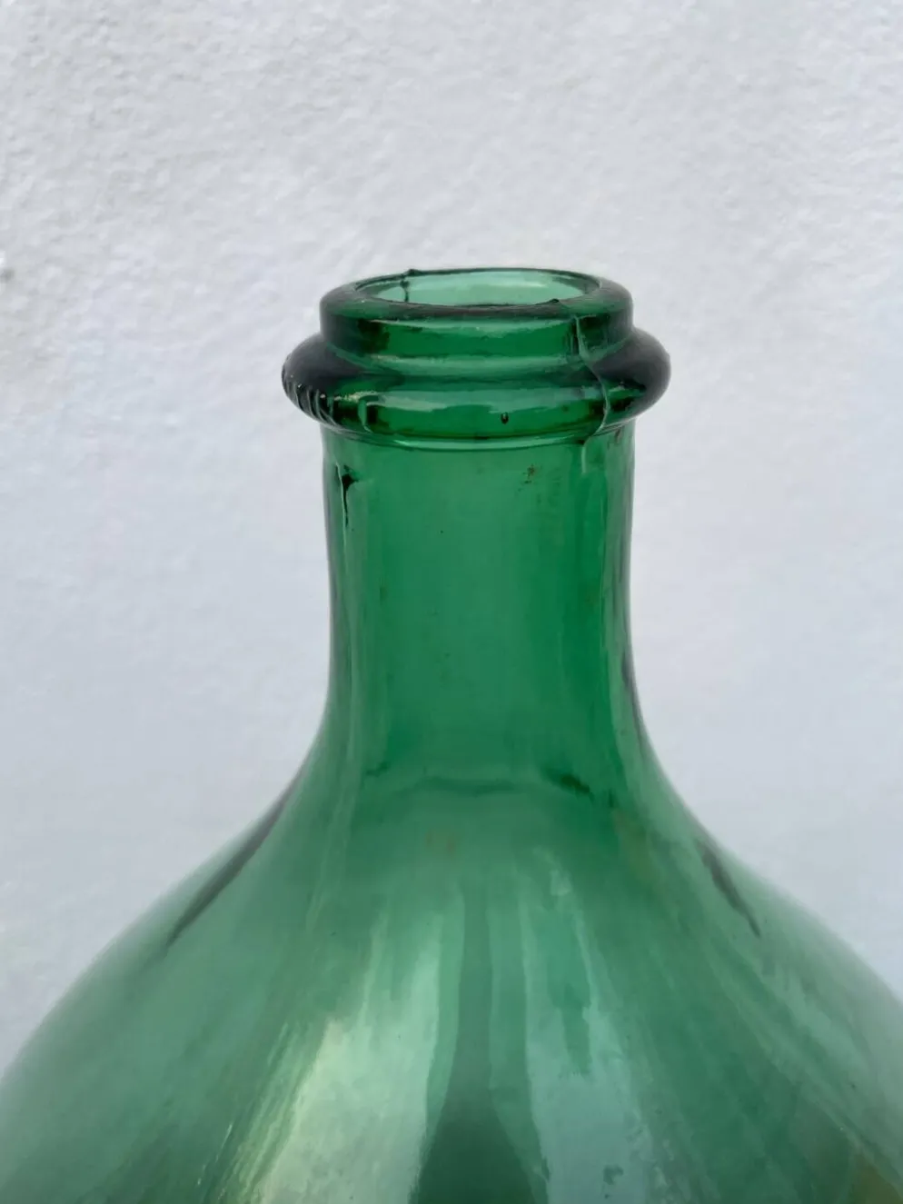 Grande dame Jeanne en verre vert
