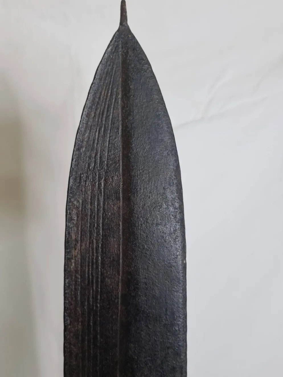 Grande monnaie Topoké dite Liganda fer forgé, sculpturale, fin XIXe, 160 cm