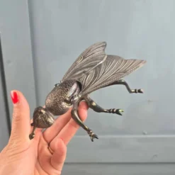 Grande mouche vintage ouvrante en métal irisé – Boîte décorative ou cendrier