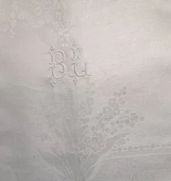 Grande nappe damassée - 2m x 4m10 - monogrammée BL, 1930