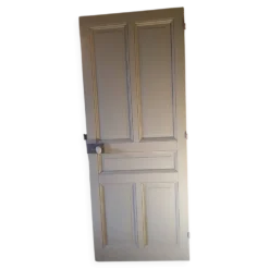 Grande porte d'intérieur en chêne peinte avec ses gonds