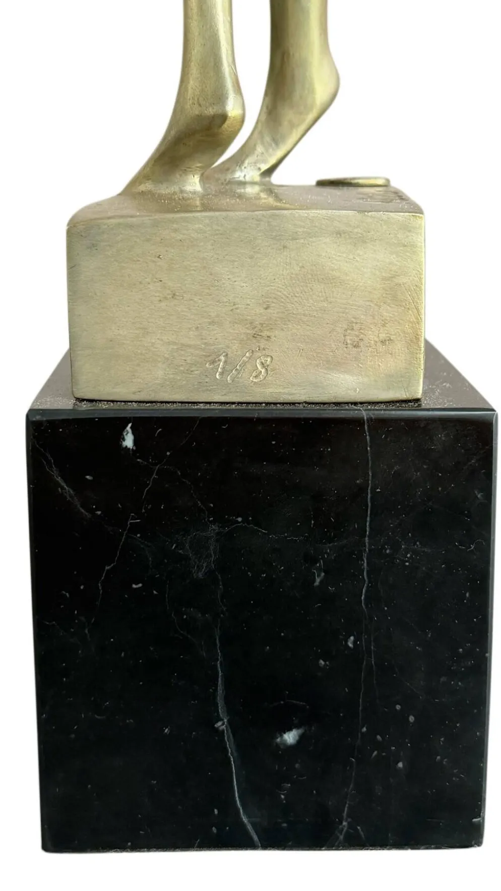 Grande sculpture Milo Martin – Femme stylisée – Bronze 1/8 – 53 cm